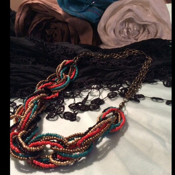 HP 🖤 NWOT Beaded Chain Link Necklace - Picture 2 of 5